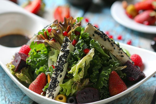 Découvrez les saveurs authentiques du jambon basque artisanal